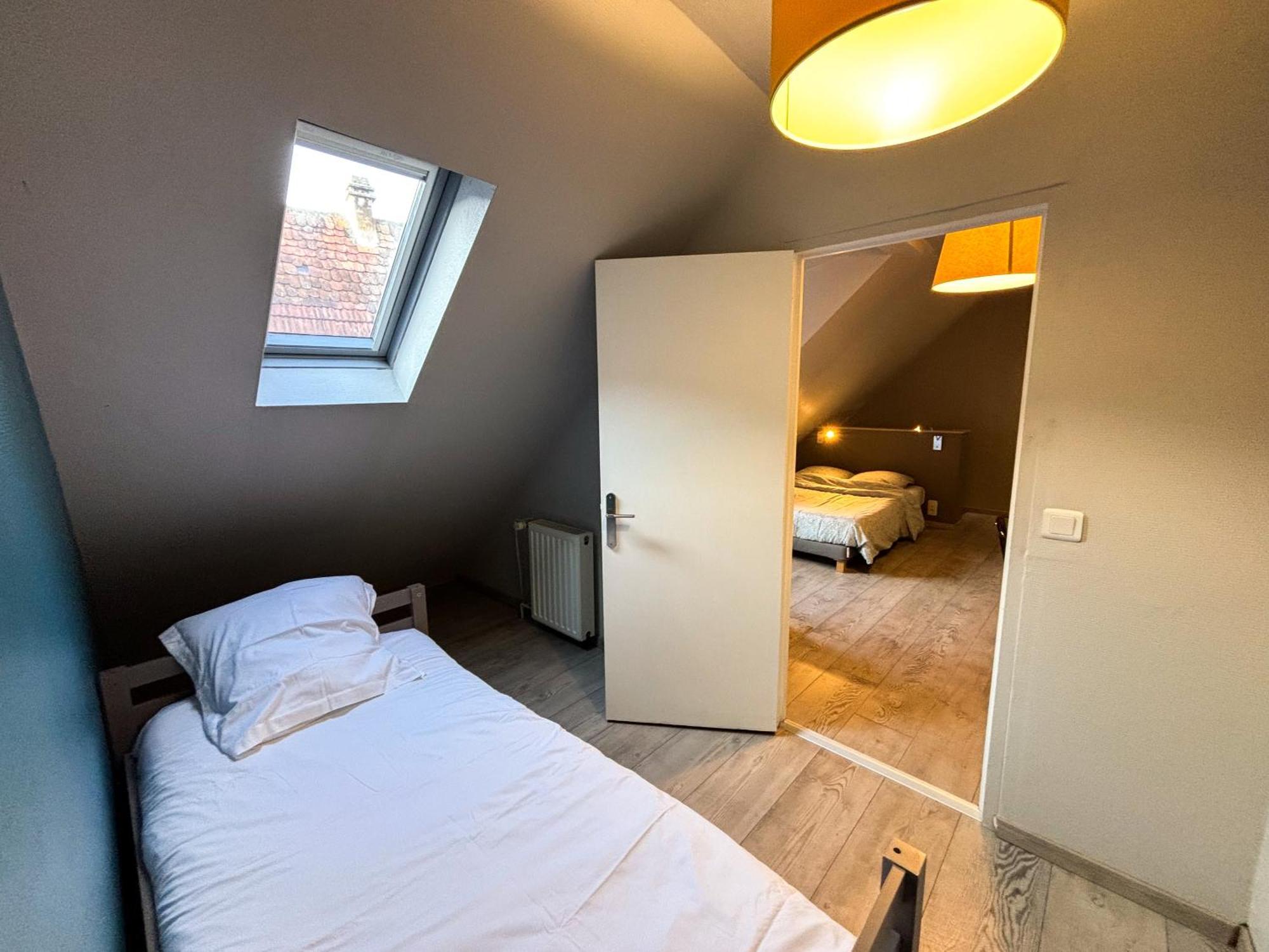 Le Pavillon Des Remparts - Commerces A Proximite - Centre-Ville - Appartement Cosy Оберне Екстер'єр фото