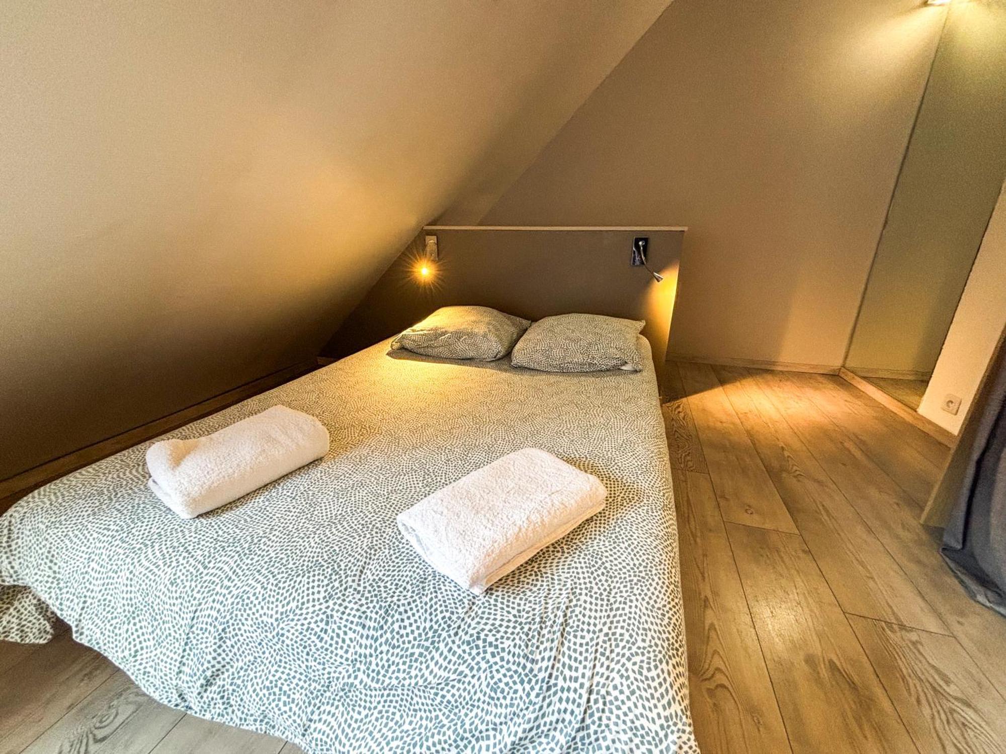 Le Pavillon Des Remparts - Commerces A Proximite - Centre-Ville - Appartement Cosy Оберне Екстер'єр фото